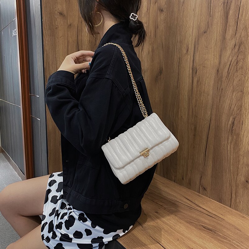 Trending Chain PU Leather Crossbody Bags