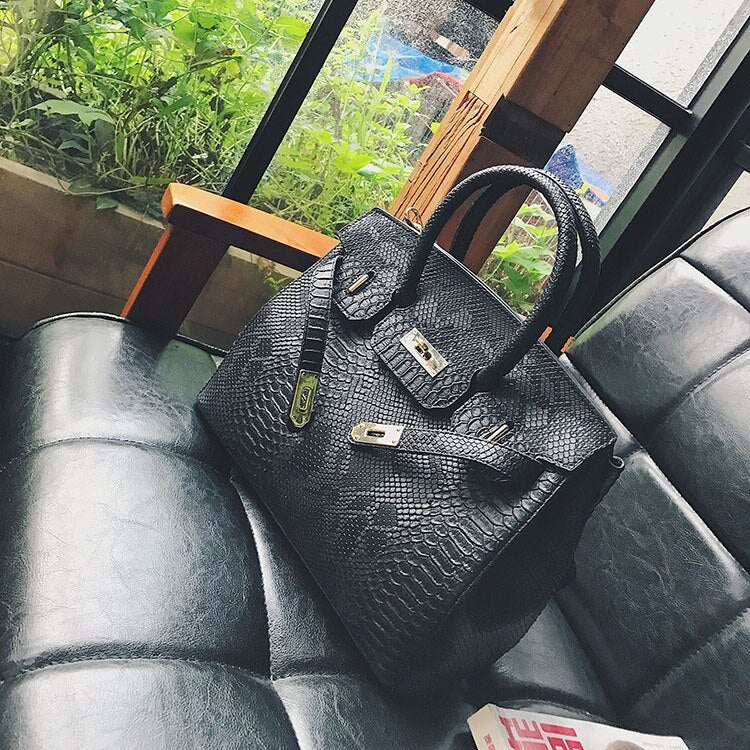 New Crocodile Leather Pattern Handbag