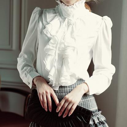 Noble Elegant Bowtie Ruffles Blouse
