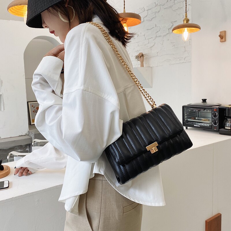 Trending Chain PU Leather Crossbody Bags